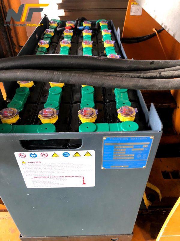 binh-dien-xe-nang-lifttop-48v-320ah-vsfl320