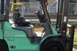 Nên mua xe nâng cũ hay mua xe nâng mới?