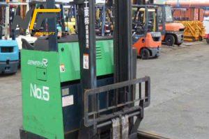 Top 4 lưu ý khi mua xe nâng điện đứng lái cũ bạn cần biết