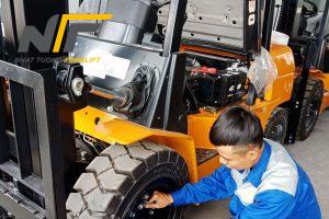 Quy trình bảo dưỡng xe nâng điện đạt chuẩn bạn phải biết