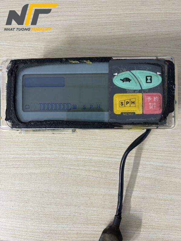 dong-ho-hien-thi-xe nang