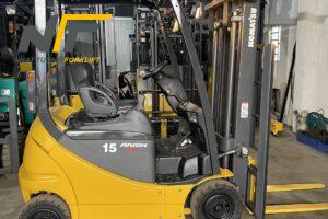 Địa chỉ mua xe nâng điện tại TpHCM giá rẻ chính hãng