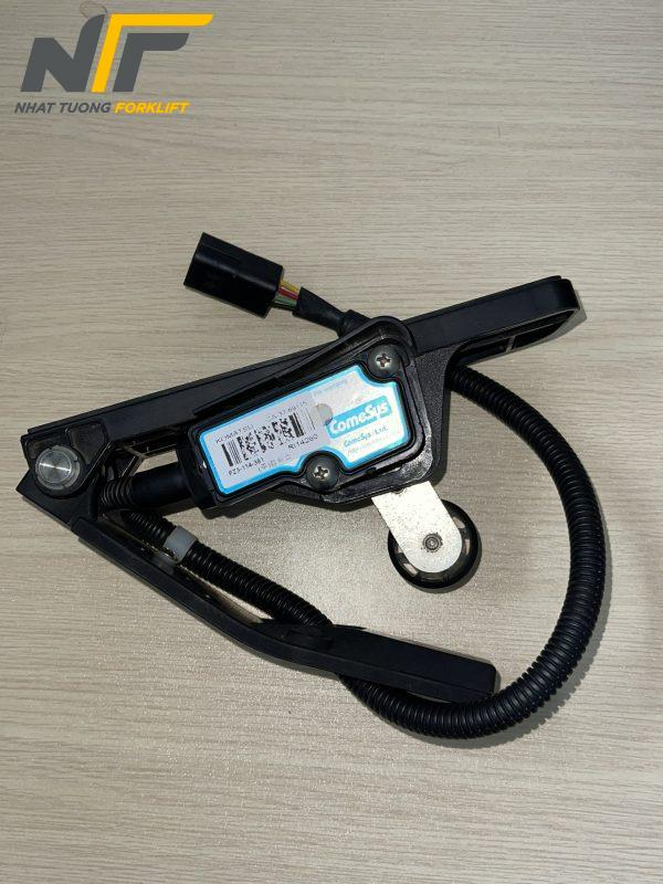 cam-bien-chan-ga-xe-nang-dien-komatsu-comesys