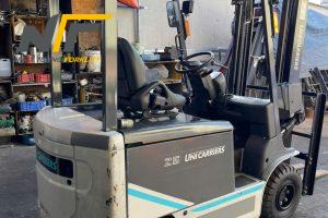 Thuê Xe Nâng Tại TPHCM – Dịch Vụ Linh Hoạt Và Chi Phí Hợp Lý