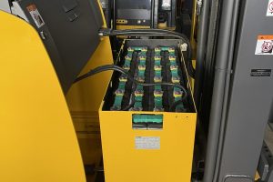 Cách Chọn Mua Bình Điện Xe Nâng Phù Hợp – Tiết Kiệm Mà Vẫn Hiệu Quả