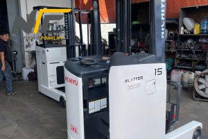 Xu Hướng Phát Triển Xe Nâng Điện Đứng Lái Trong Các Nhà Kho 2026