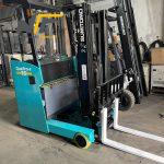 Ưu điểm của xe nâng điện đứng lái so với các loại xe nâng khác