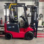 Có nên đầu tư xe nâng điện ngồi lái cho doanh nghiệp sản xuất?