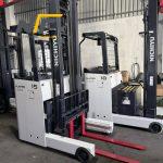 Những yếu tố ảnh hưởng đến hiệu suất của xe nâng điện đứng lái