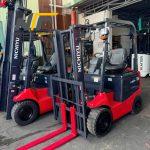 Các yếu tố ảnh hưởng đến tuổi thọ của xe nâng điện ngồi lái