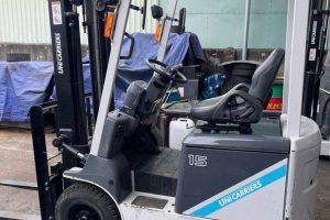 Xe nâng điện ngồi lái vận hành hiệu quả khi hàng hóa có kích thước cồng kềnh không?